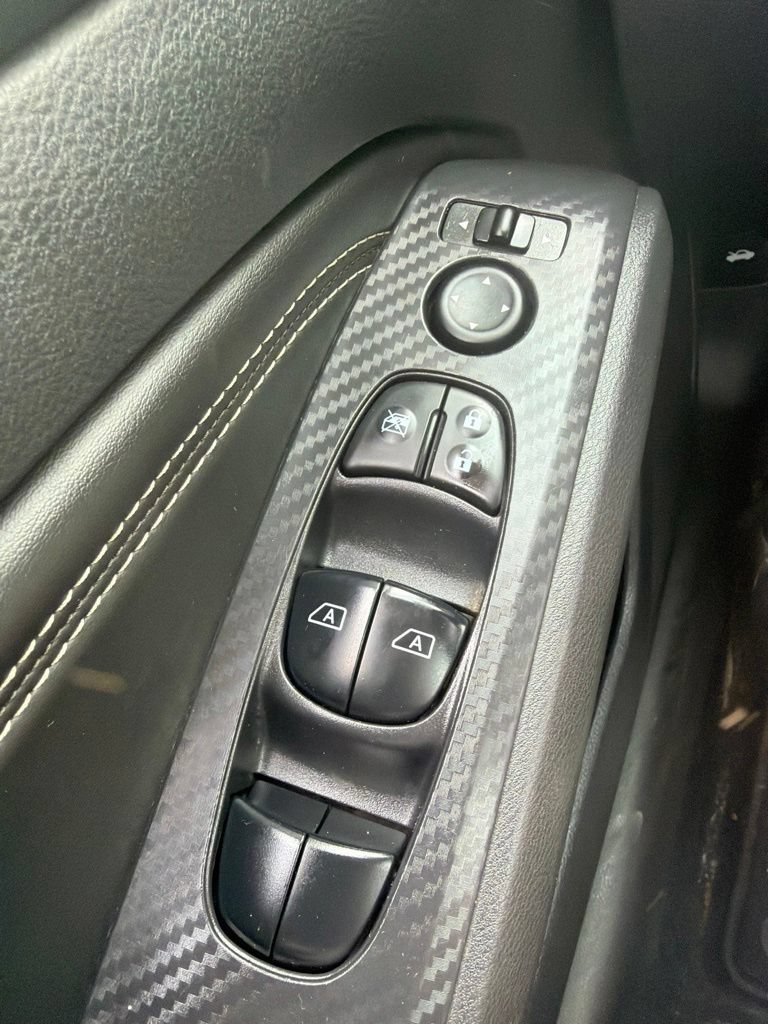 Used 2019 Nissan Altima 2.5 SV AWD/4WD image 12