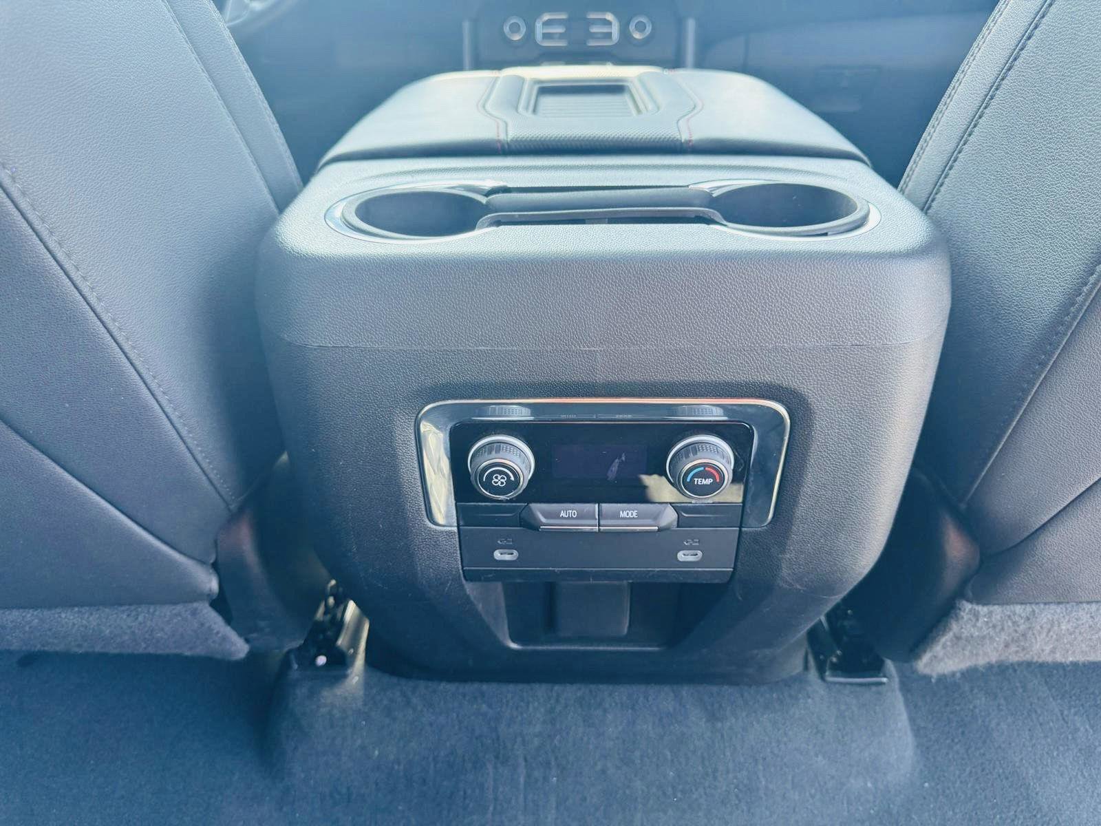 Used 2023 Chevrolet Suburban RST image 34