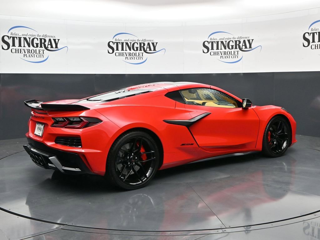 Used 2025 Chevrolet Corvette Z06 image 7