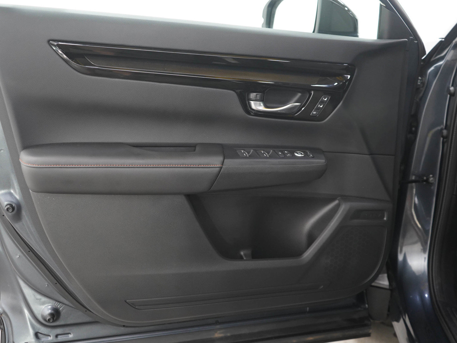 Used 2025 Honda CR-V Sport Touring image 19