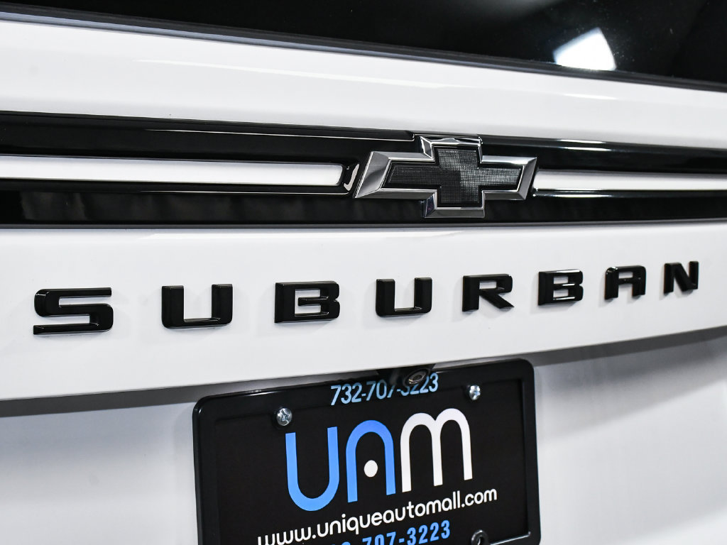 Used 2024 Chevrolet Suburban RST w/ Luxury Package AWD/4WD image 95