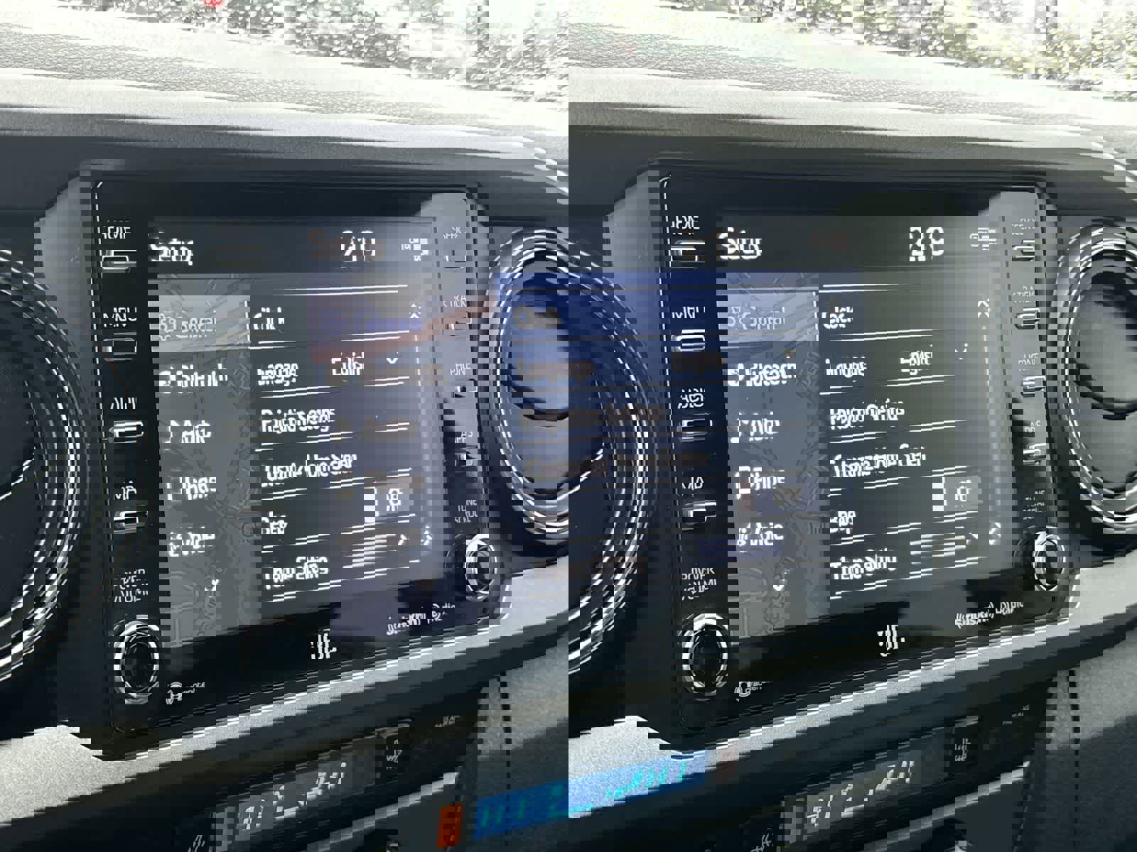 Used 2023 Toyota Tacoma TRD Sport w/ TRD Premium Sport Package image 22