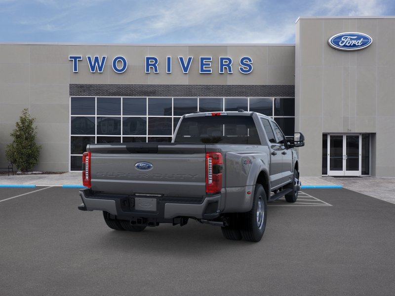 New 2026 Ford F350 4x4 Crew Cab DRW Super Duty image 8