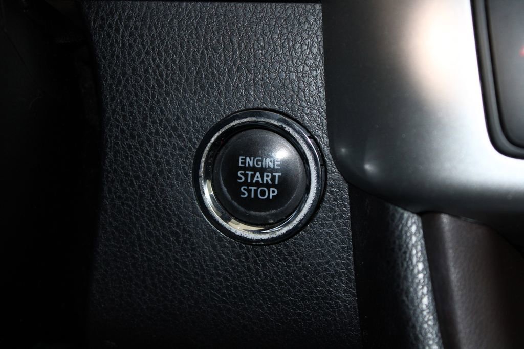 Used 2017 Toyota Highlander XLE image 42