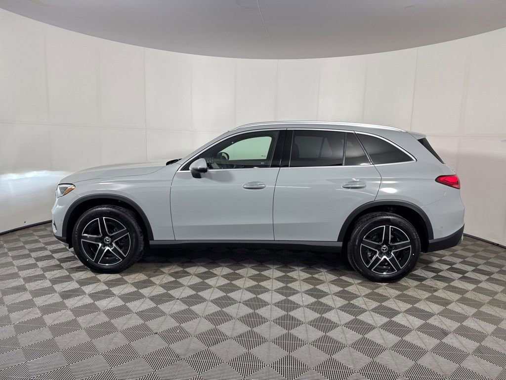 New 2026 Mercedes-Benz GLC 300 4MATIC image 2