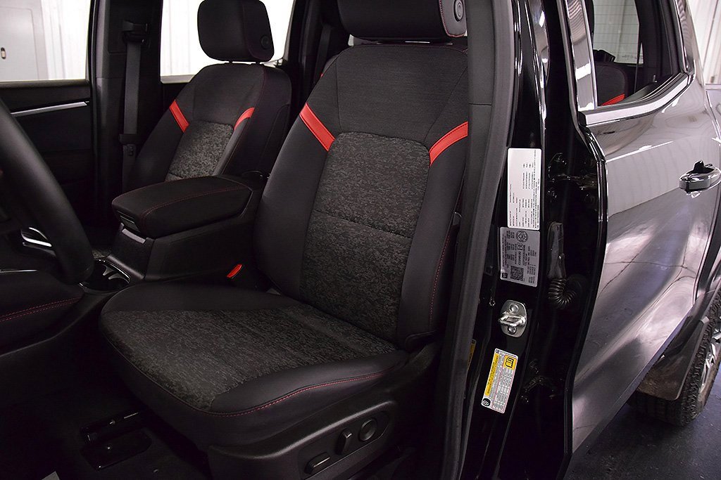 Used 2025 Chevrolet Colorado Z71 image 29