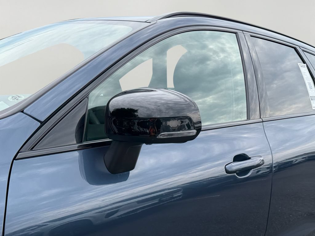 Certified 2024 Volvo XC60 T8 Plus w/ Climate Package AWD/4WD image 28
