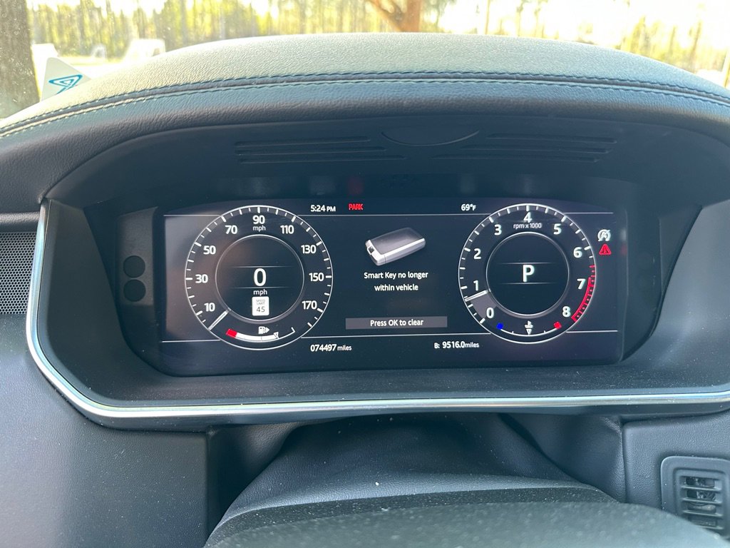 Used 2020 Land Rover Range Rover HSE image 15