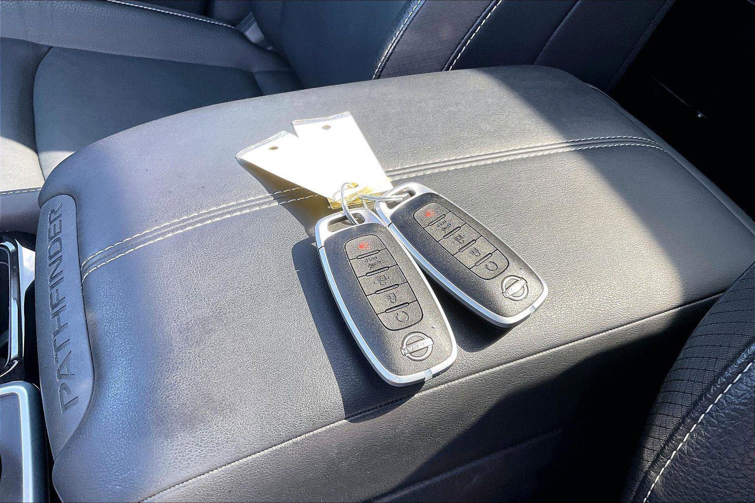 Certified 2024 Nissan Pathfinder SL w/ SL Premium Package image 12