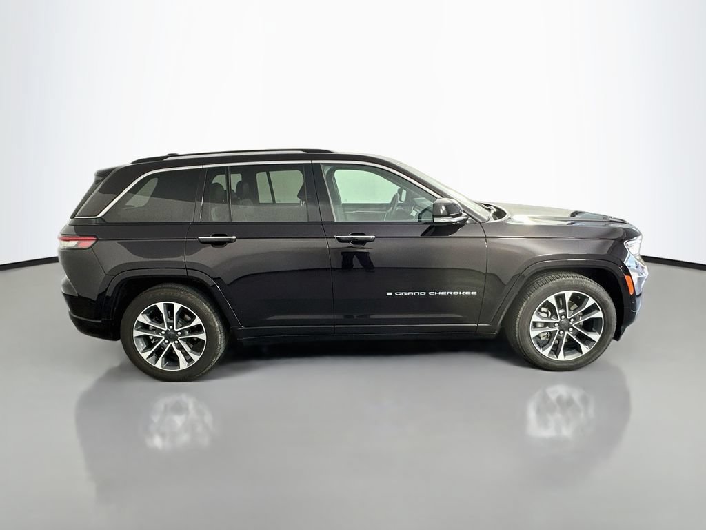 Used 2022 Jeep Grand Cherokee Overland AWD/4WD image 8