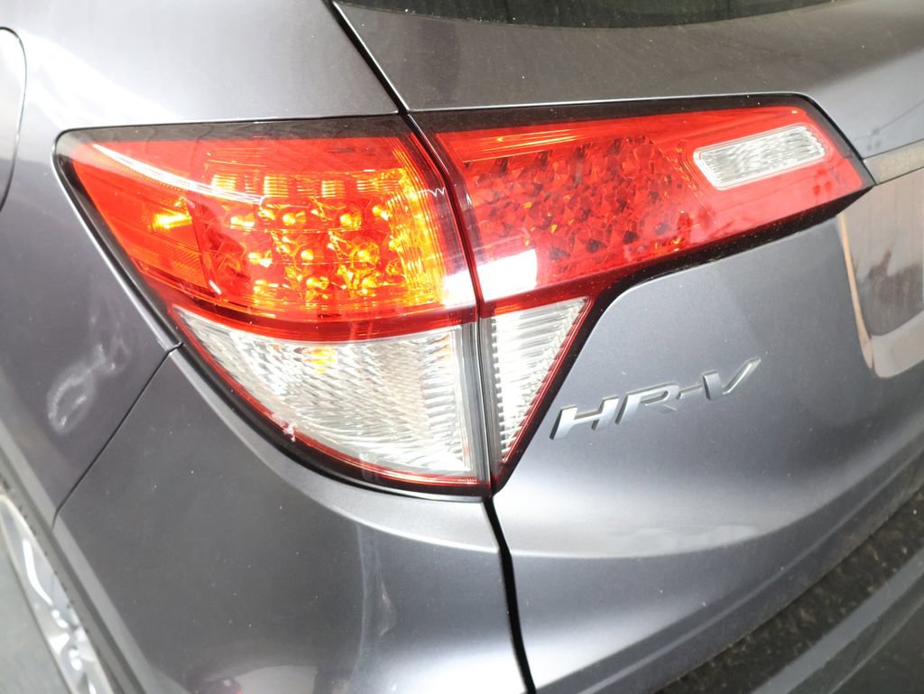 Used 2021 Honda HR-V LX image 27
