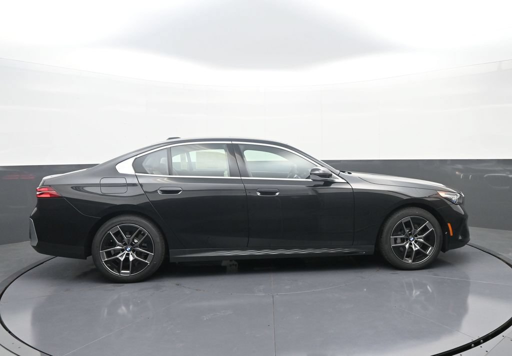 New 2027 BMW 530i xDrive AWD/4WD image 8