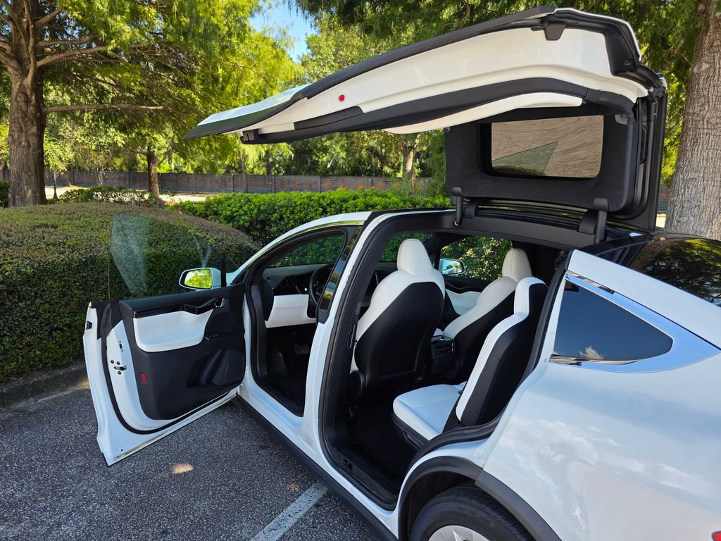 Used 2020 Tesla Model X Long Range AWD/4WD image 27