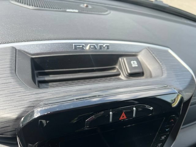 Used 2023 RAM 1500 Laramie AWD/4WD image 23
