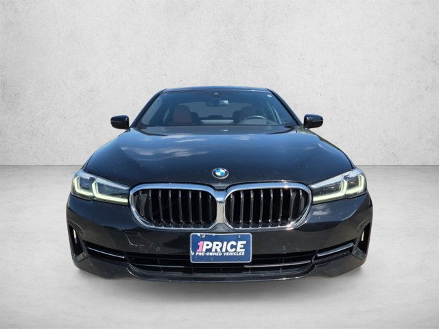 Used 2021 BMW 530i w/ Premium Package RWD image 2