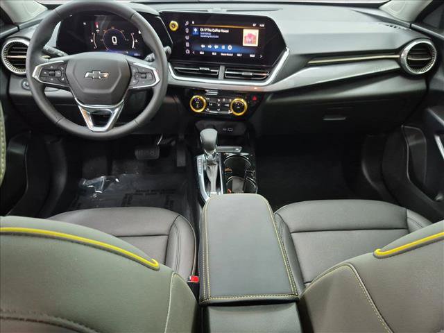 Used 2026 Chevrolet Trax ACTIV w/ Sunroof Package FWD image 17