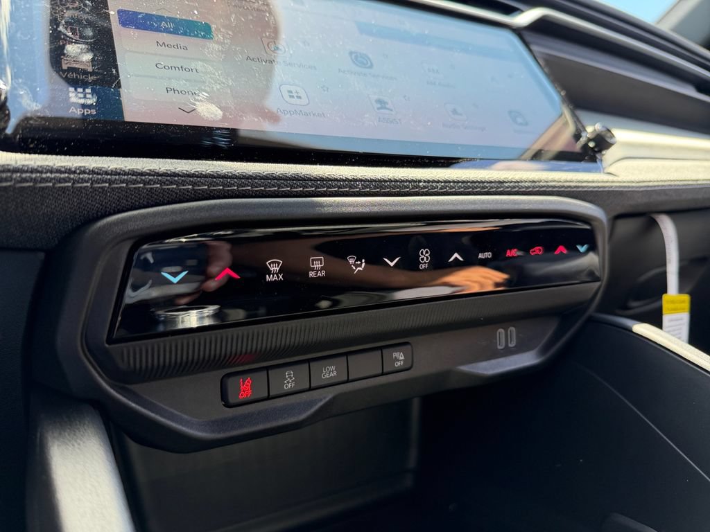 New 2026 Jeep Cherokee Laredo AWD/4WD image 19