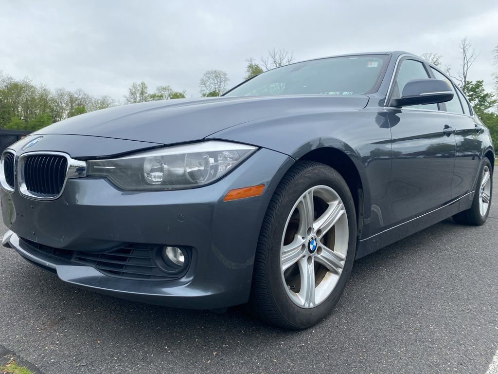 Used 2015 BMW 328i xDrive Sedan AWD/4WD image 2