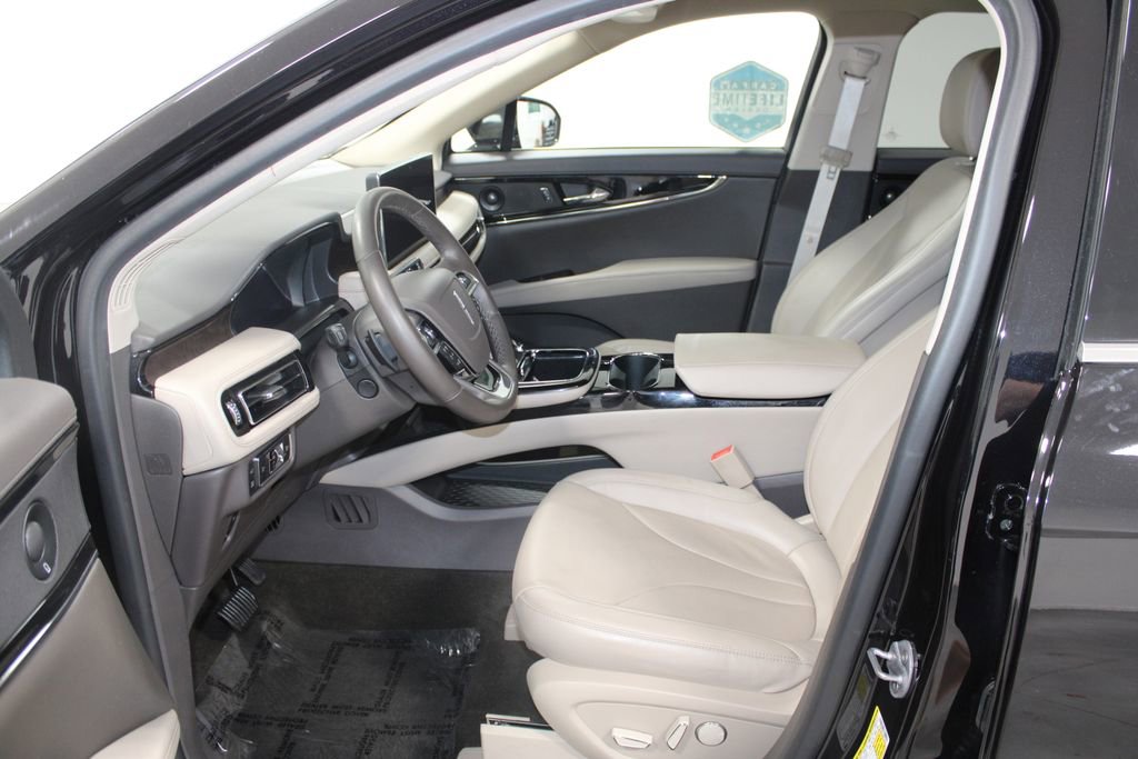 Used 2022 Lincoln Nautilus Reserve w/ Equipment Group 201A image 23