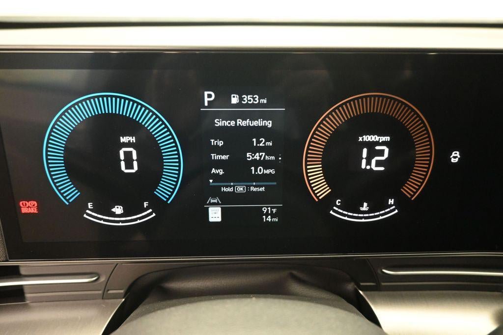 New 2027 Hyundai Kona SE FWD image 12