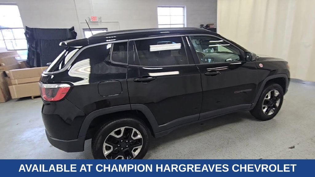 Used 2018 Jeep Compass Trailhawk AWD/4WD image 12