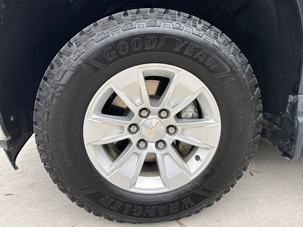 Used 2023 Chevrolet Silverado 1500 LT w/ Protection Package image 11