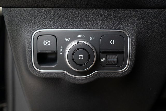 New 2026 Mercedes-Benz GLB 35 AMG 4MATIC image 22