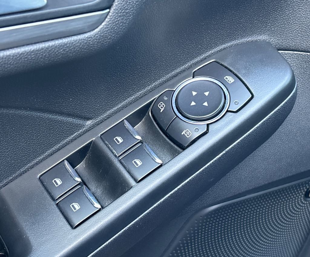 Used 2022 Ford Escape Titanium image 35