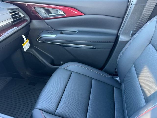 New 2026 Chevrolet Traverse Z71 w/ LPO, Floor Liner Package AWD/4WD image 15