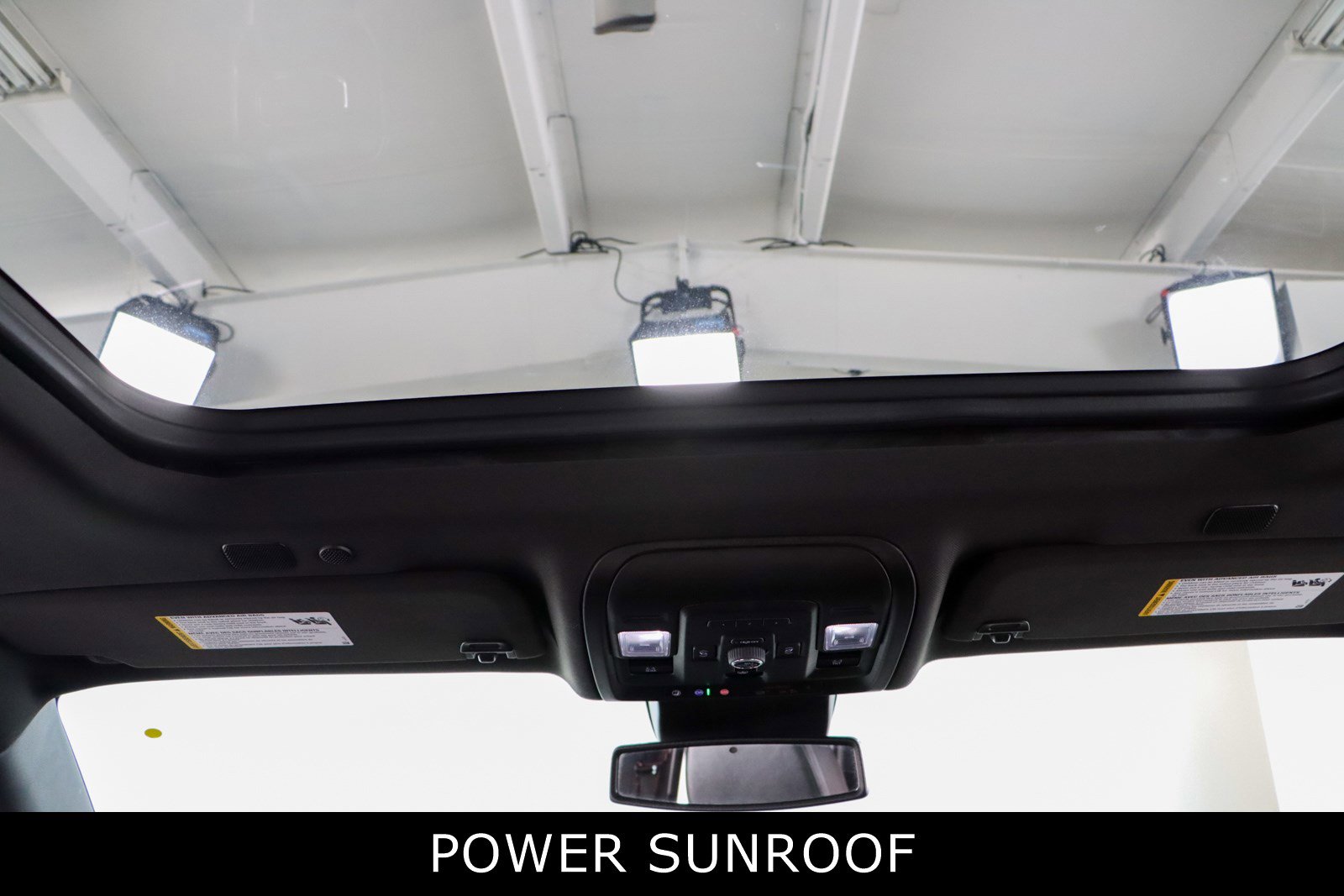 Used 2024 GMC Yukon XL Denali image 22