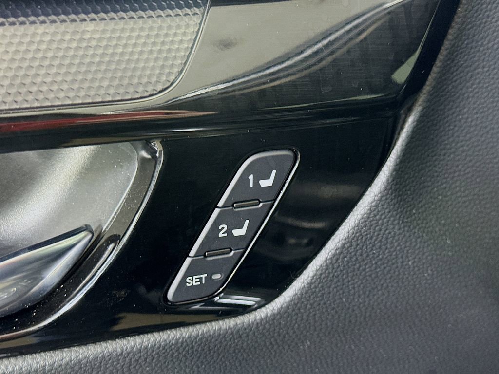 Used 2025 Honda CR-V EX-L image 21