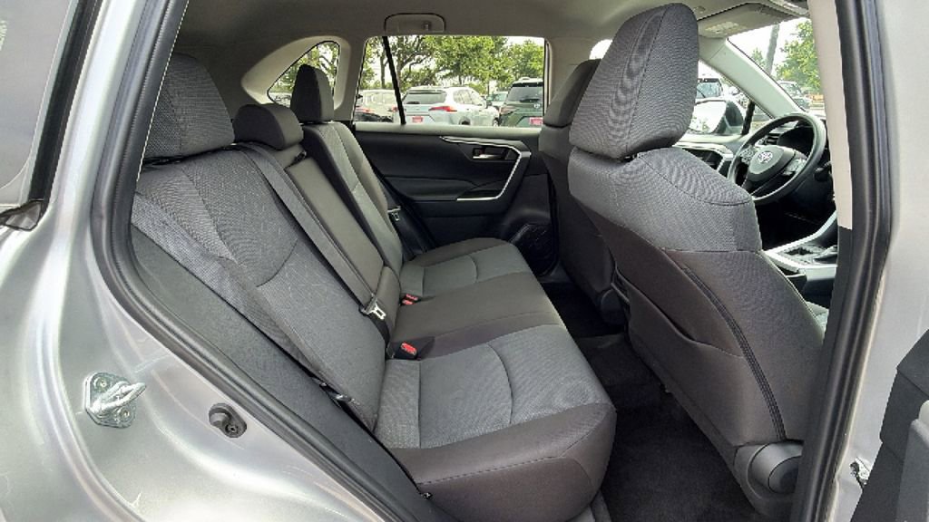 Certified 2024 Toyota RAV4 XLE FWD image 38