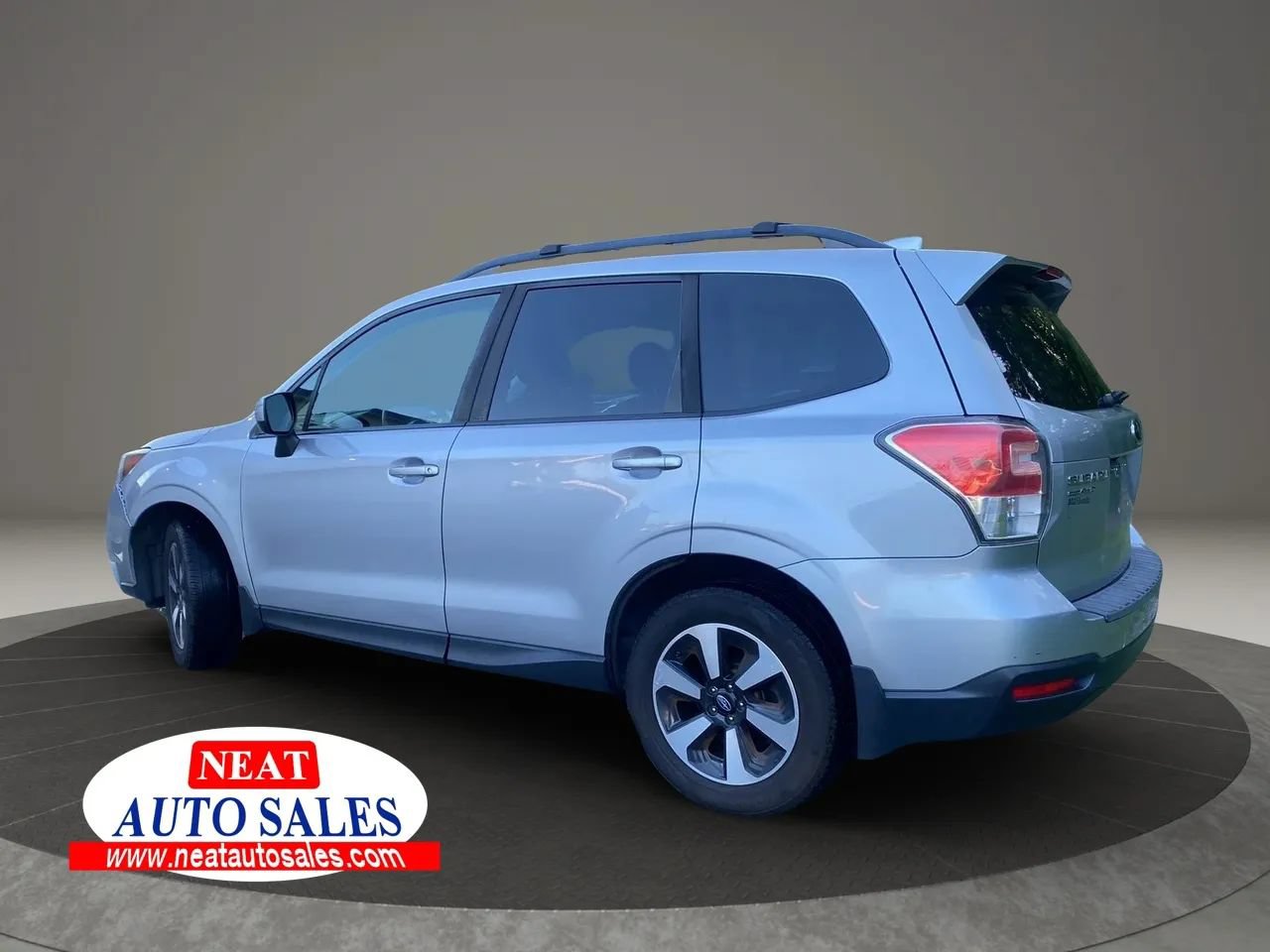 Used 2018 Subaru Forester 2.5i Premium w/ All-Weather Package AWD/4WD image 10