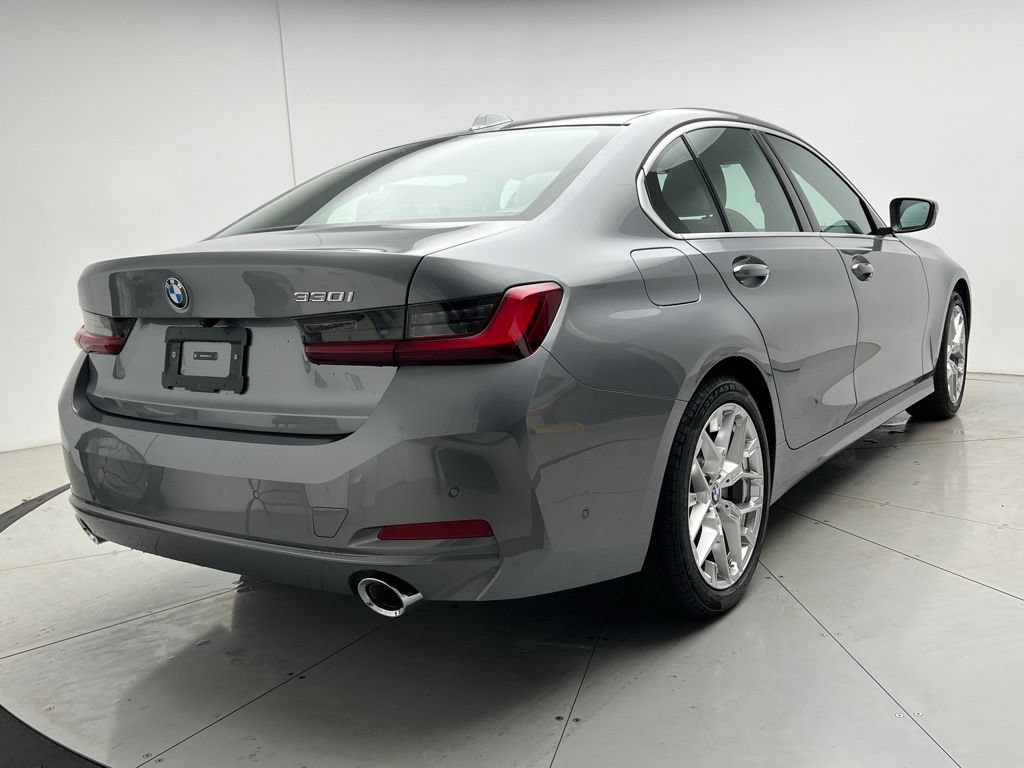 Certified 2026 BMW 330i Sedan w/ Premium Package RWD image 3