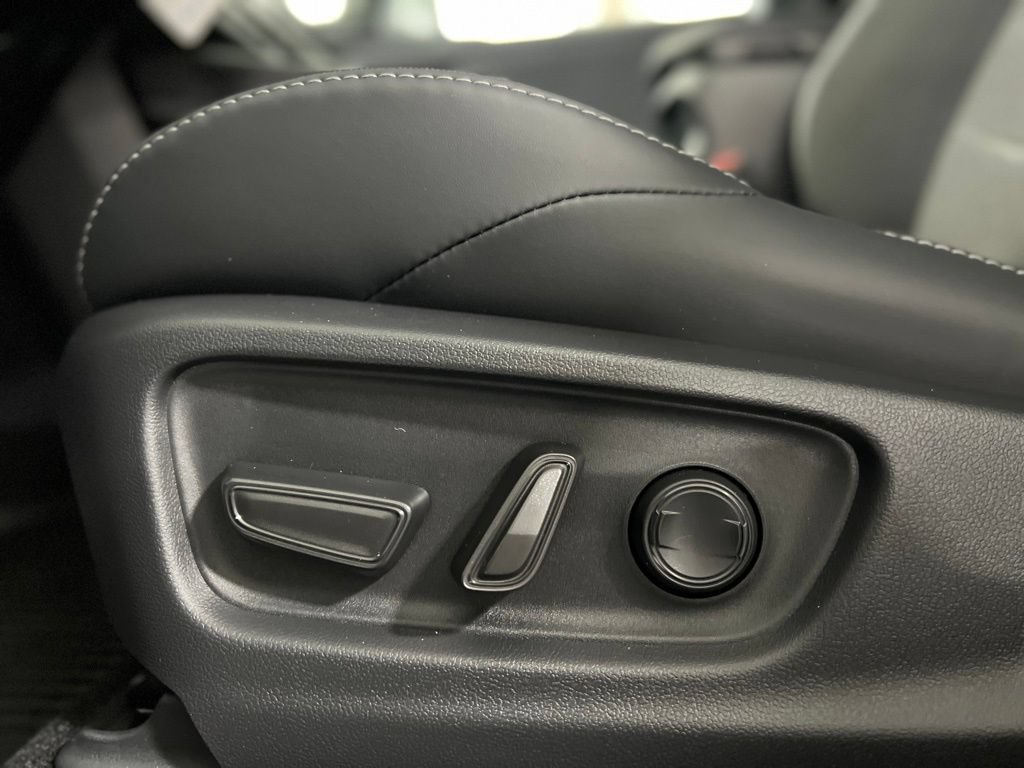 New 2026 Toyota C-HR AWD/4WD image 12