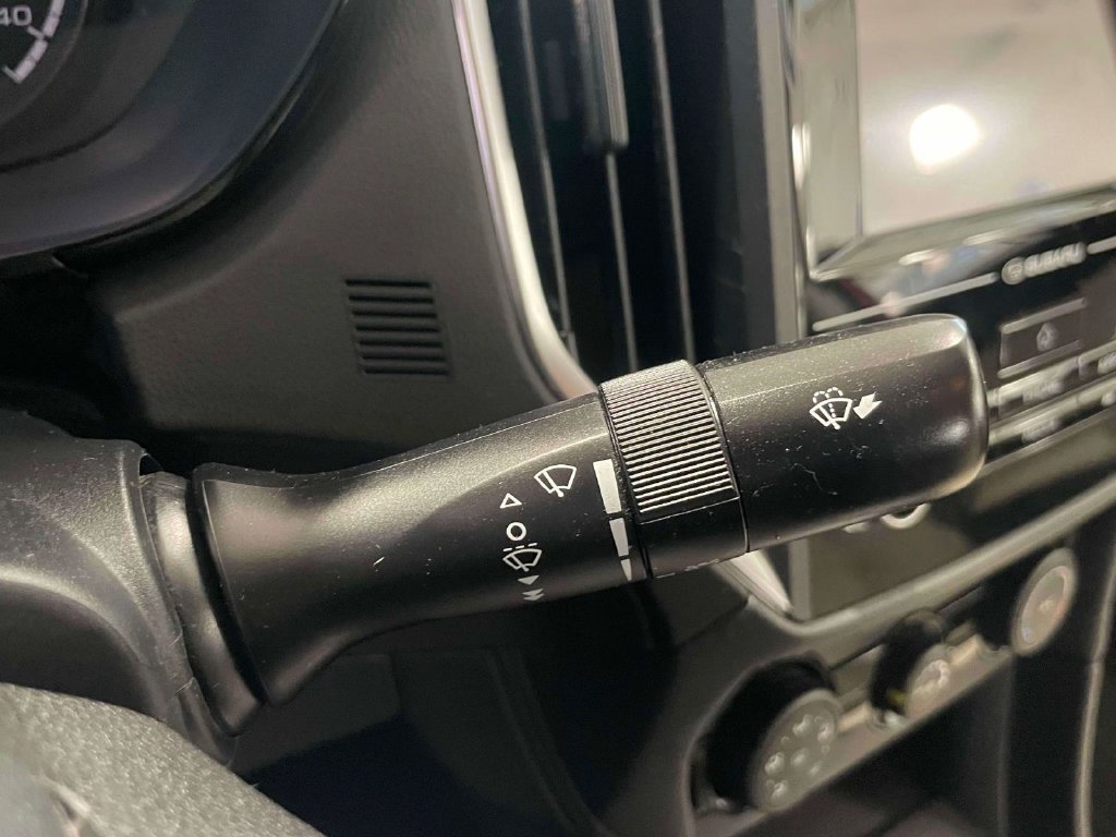 Used 2018 Subaru Impreza 2.0i AWD/4WD image 22