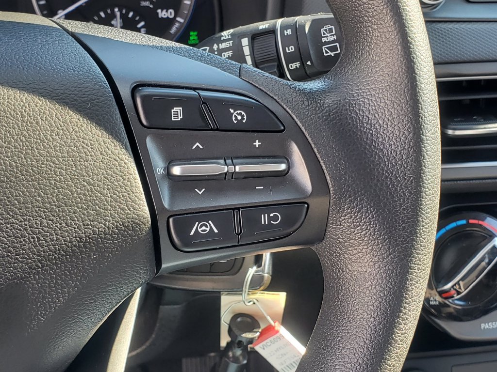 Used 2022 Hyundai Kona SE AWD/4WD image 12