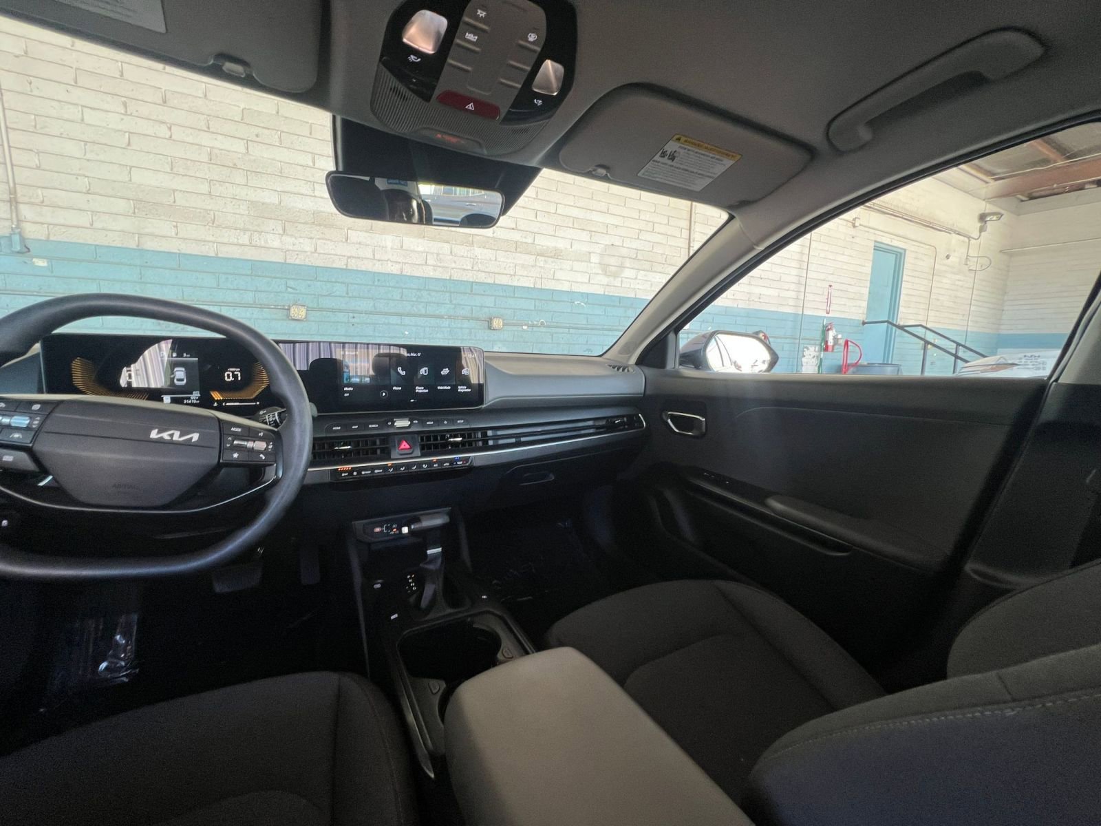 Used 2025 Kia K4 FWD image 35