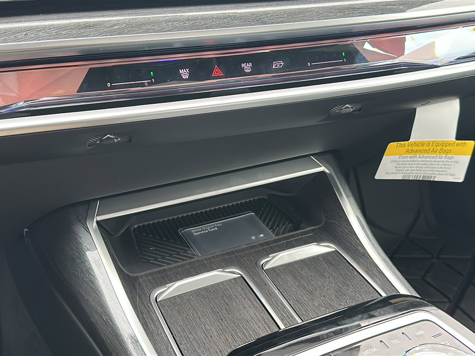 New 2026 BMW 740i RWD image 24