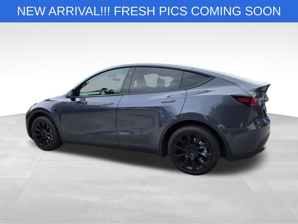 Used 2023 Tesla Model Y Long Range AWD/4WD image 4