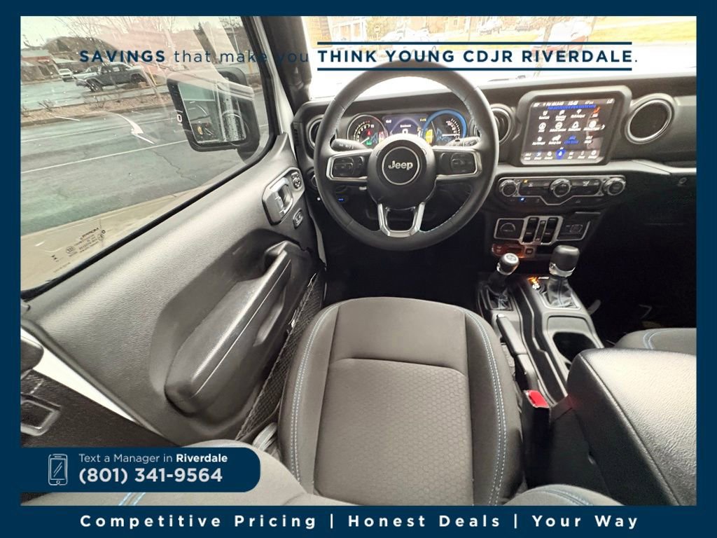 Used 2023 Jeep Wrangler Unlimited Rubicon 4xe image 18