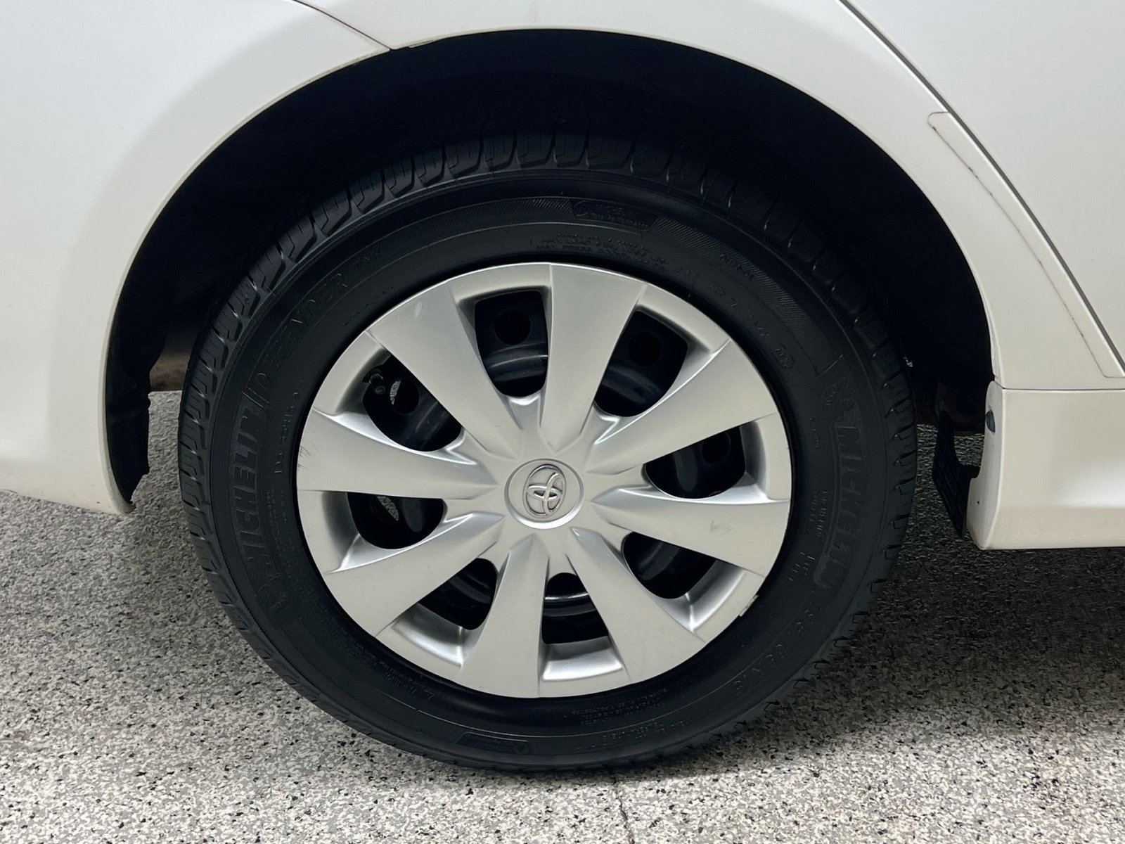 Used 2010 Toyota Corolla LE image 15