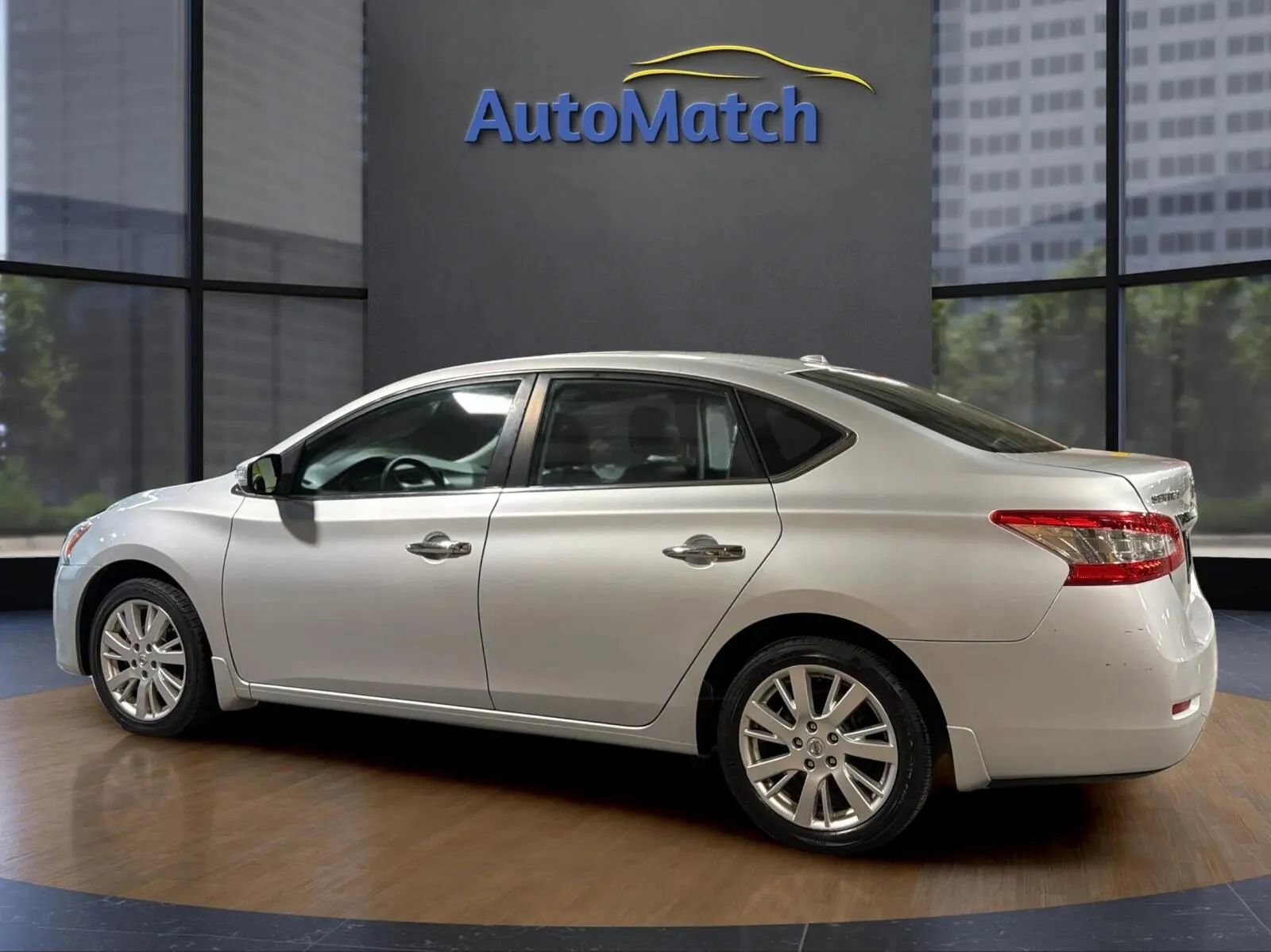 Used 2015 Nissan Sentra SL w/ Navigation Package image 8