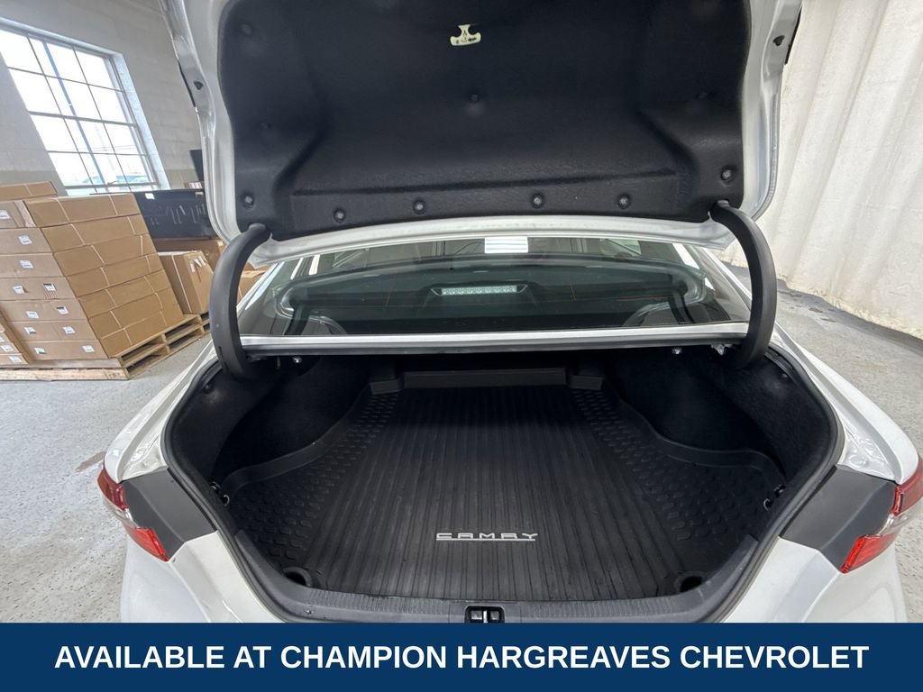 Used 2023 Toyota Camry SE w/ Convenience Package AWD/4WD image 34
