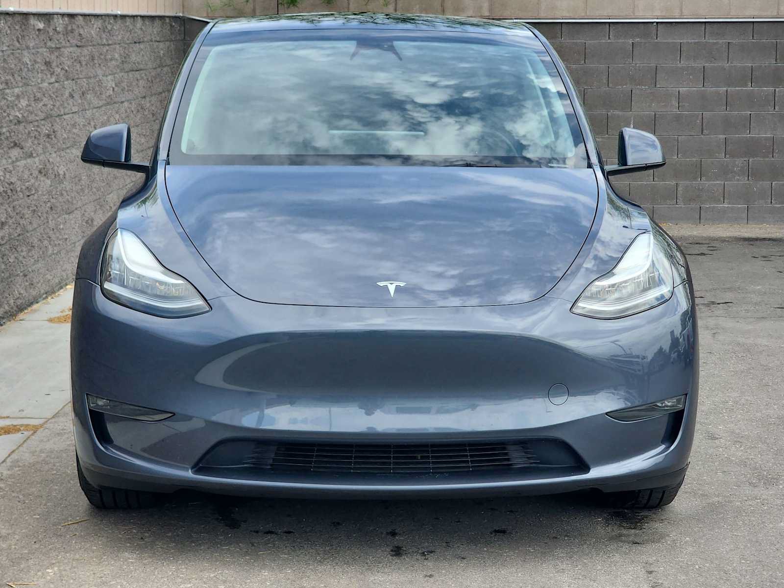 Used 2023 Tesla Model Y Long Range AWD/4WD image 3