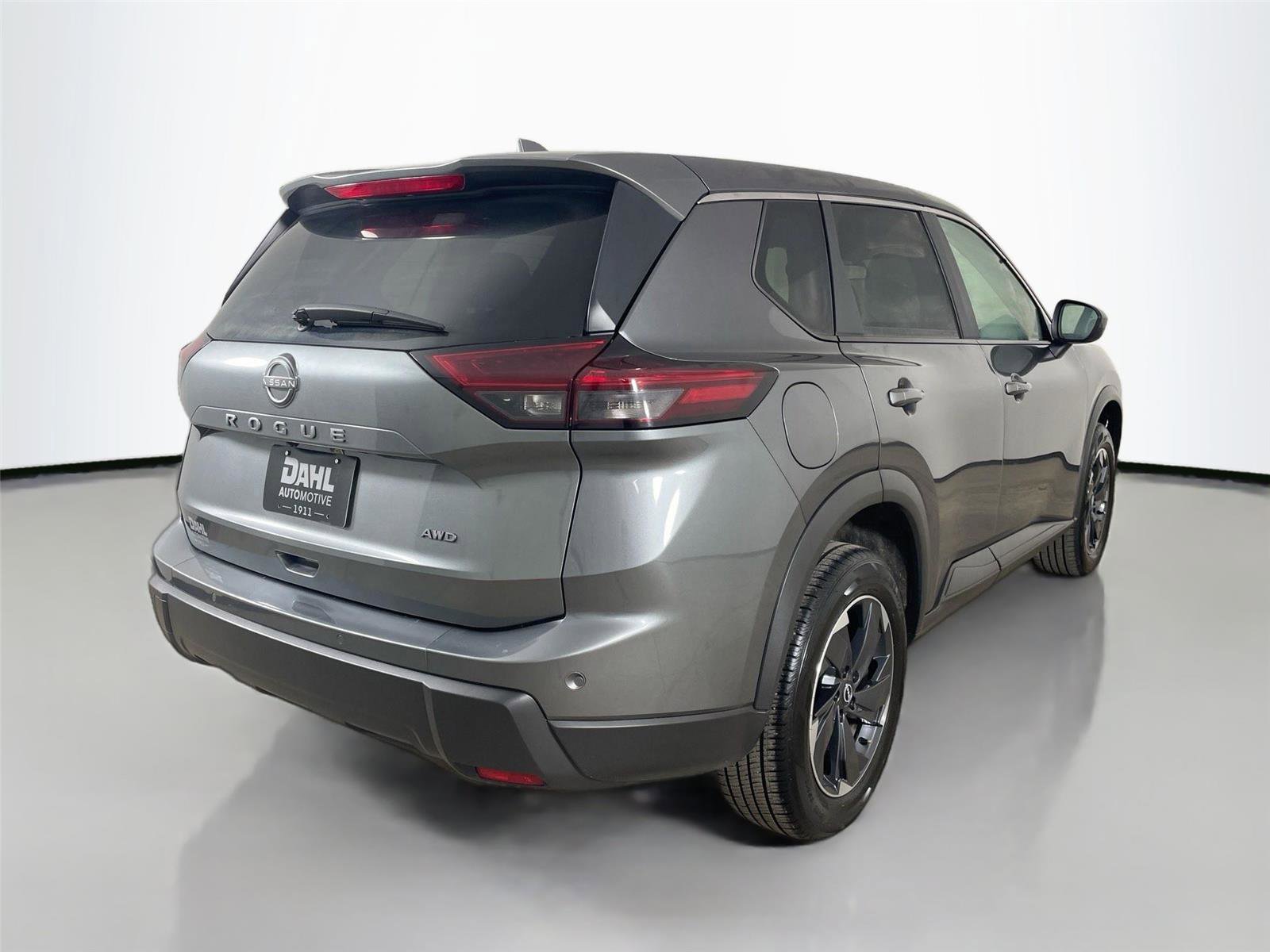 Used 2025 Nissan Rogue SV AWD/4WD image 13