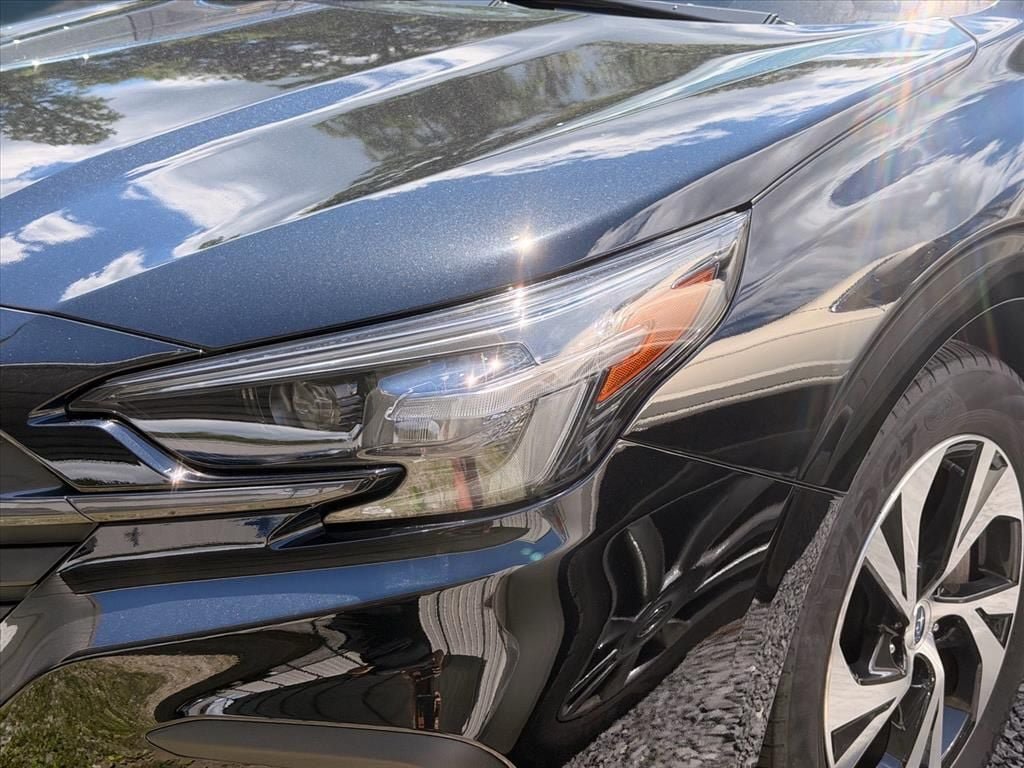 Used 2025 Subaru Legacy Premium AWD/4WD image 5