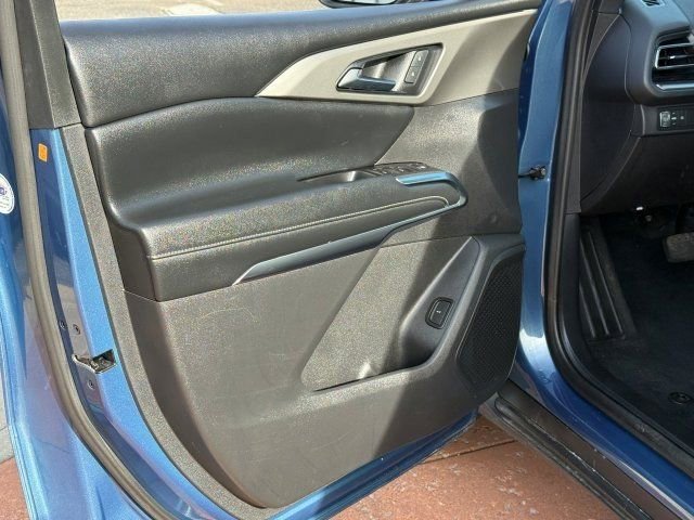 Used 2024 Chevrolet Traverse LS image 9