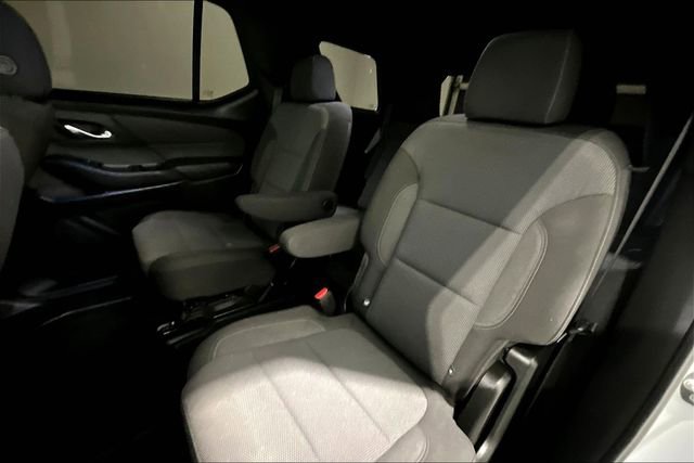 Used 2022 Chevrolet Traverse LT w/ Midnight/Sport Edition image 23