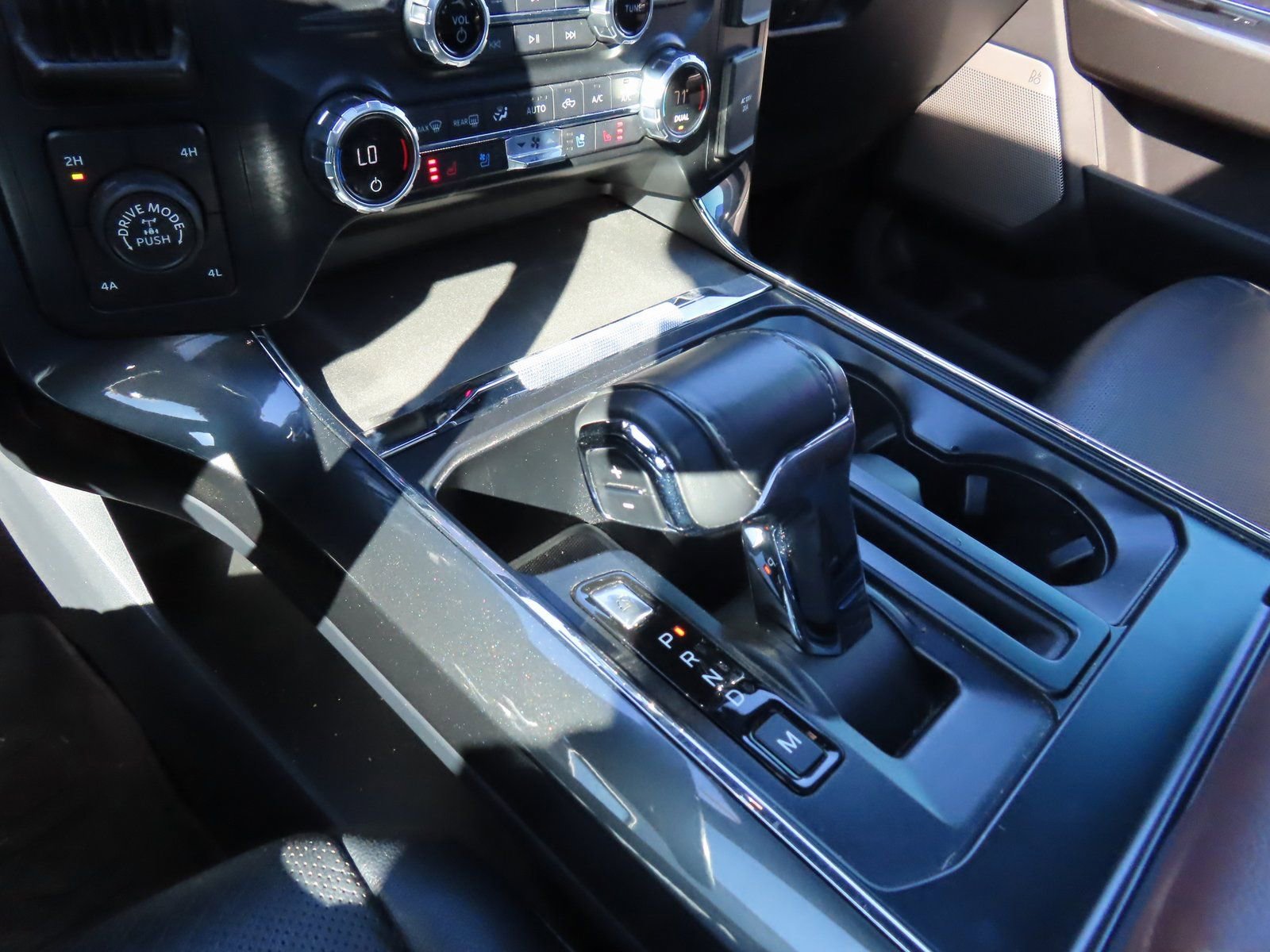 Used 2021 Ford F150 Lariat image 29